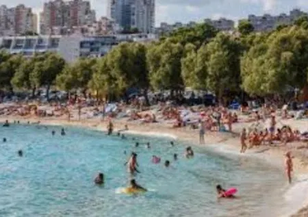 Amber S Podzemnom Garazom Apartamento