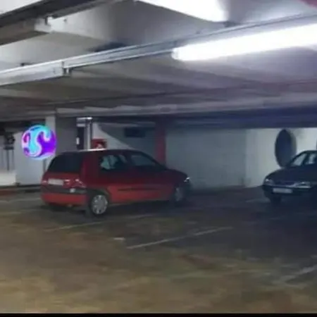 Amber S Podzemnom Garazom * Split