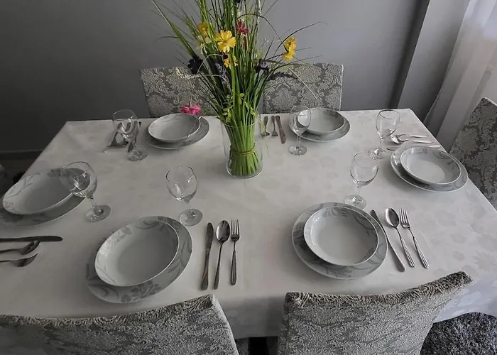 Amber S Podzemnom Garazom Apartamento