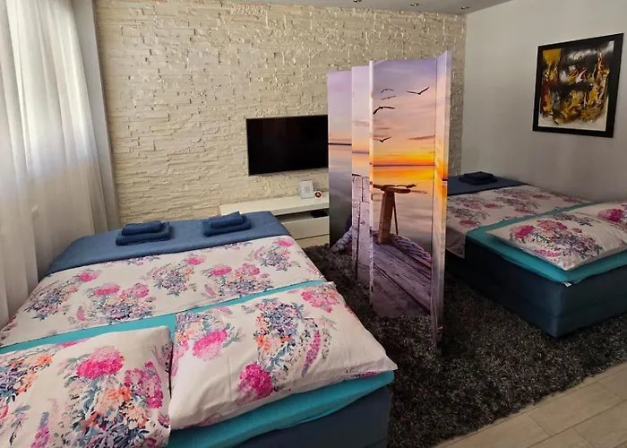 Amber S Podzemnom Garazom Apartamento *